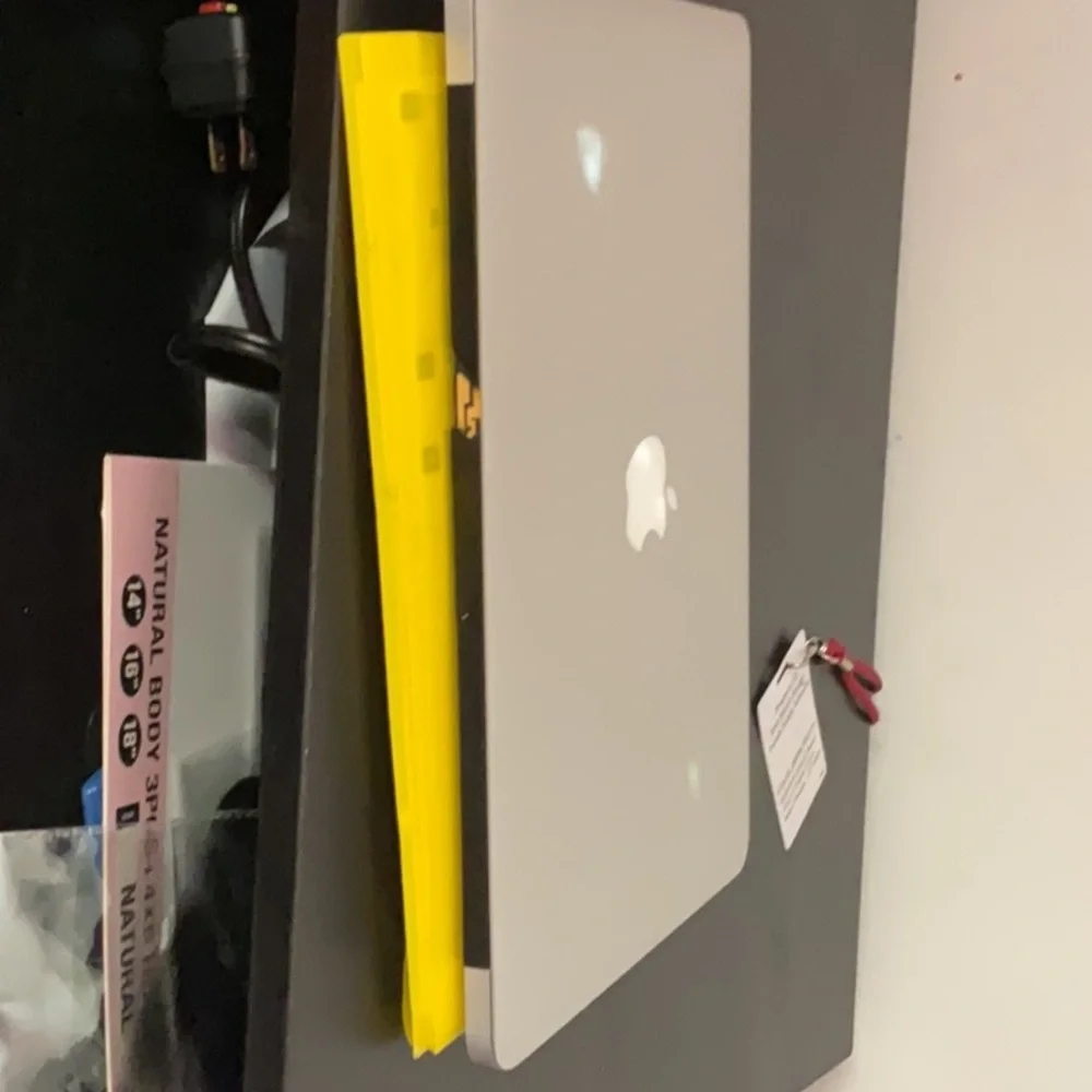 Apple MacBook Air (with charger)
